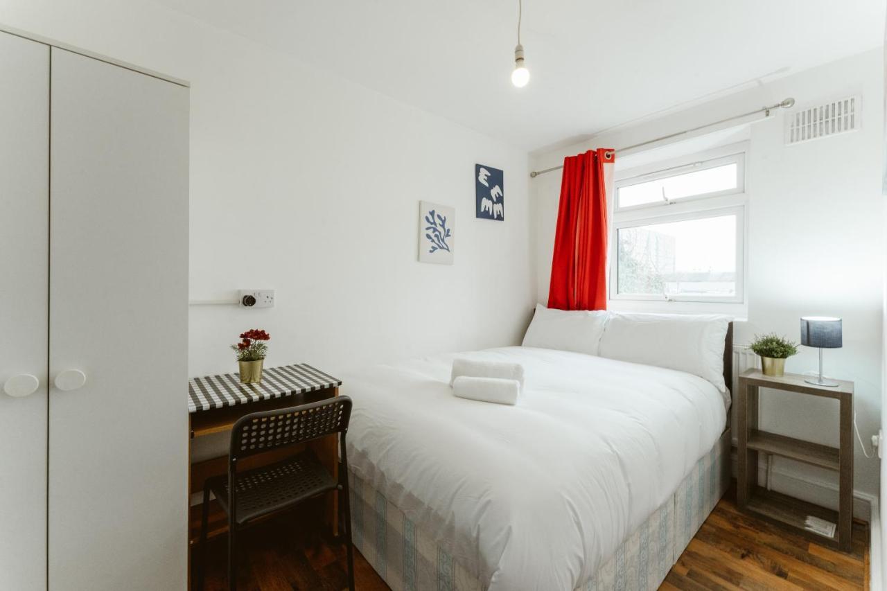 Upton Park Bedrooms 25 Min To Central London Exterior photo